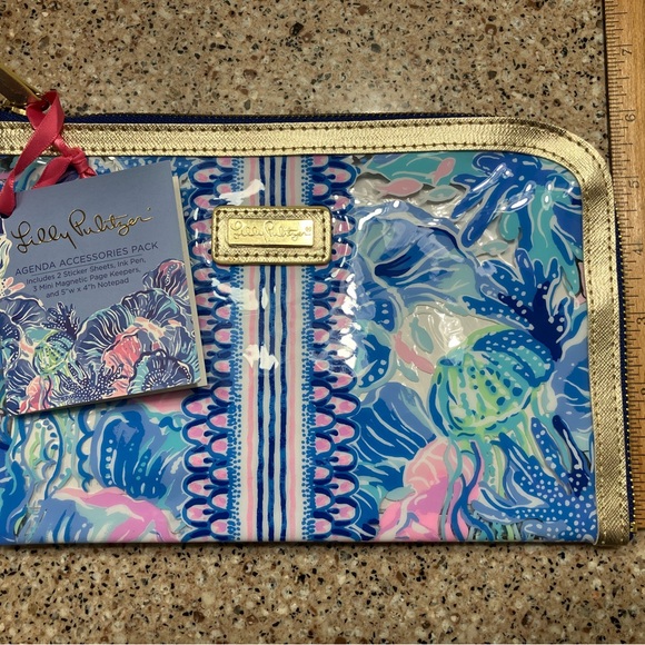 Lilly Pulitzer Vibrant Patterned Accessory - Picture 2 of 4